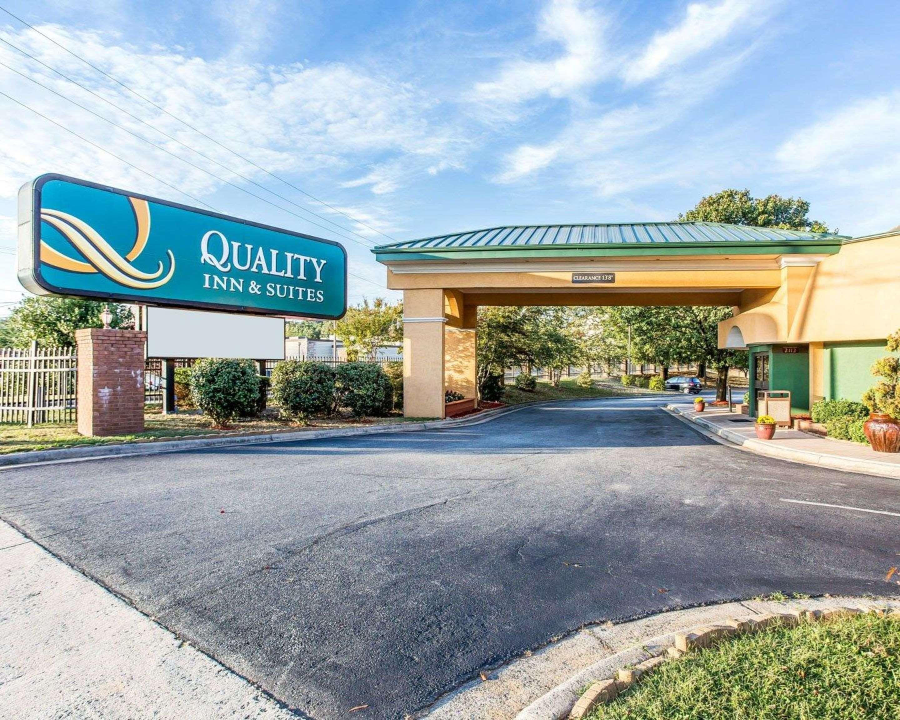 Quality Inn & Suites Coliseum Greensboro Ngoại thất bức ảnh