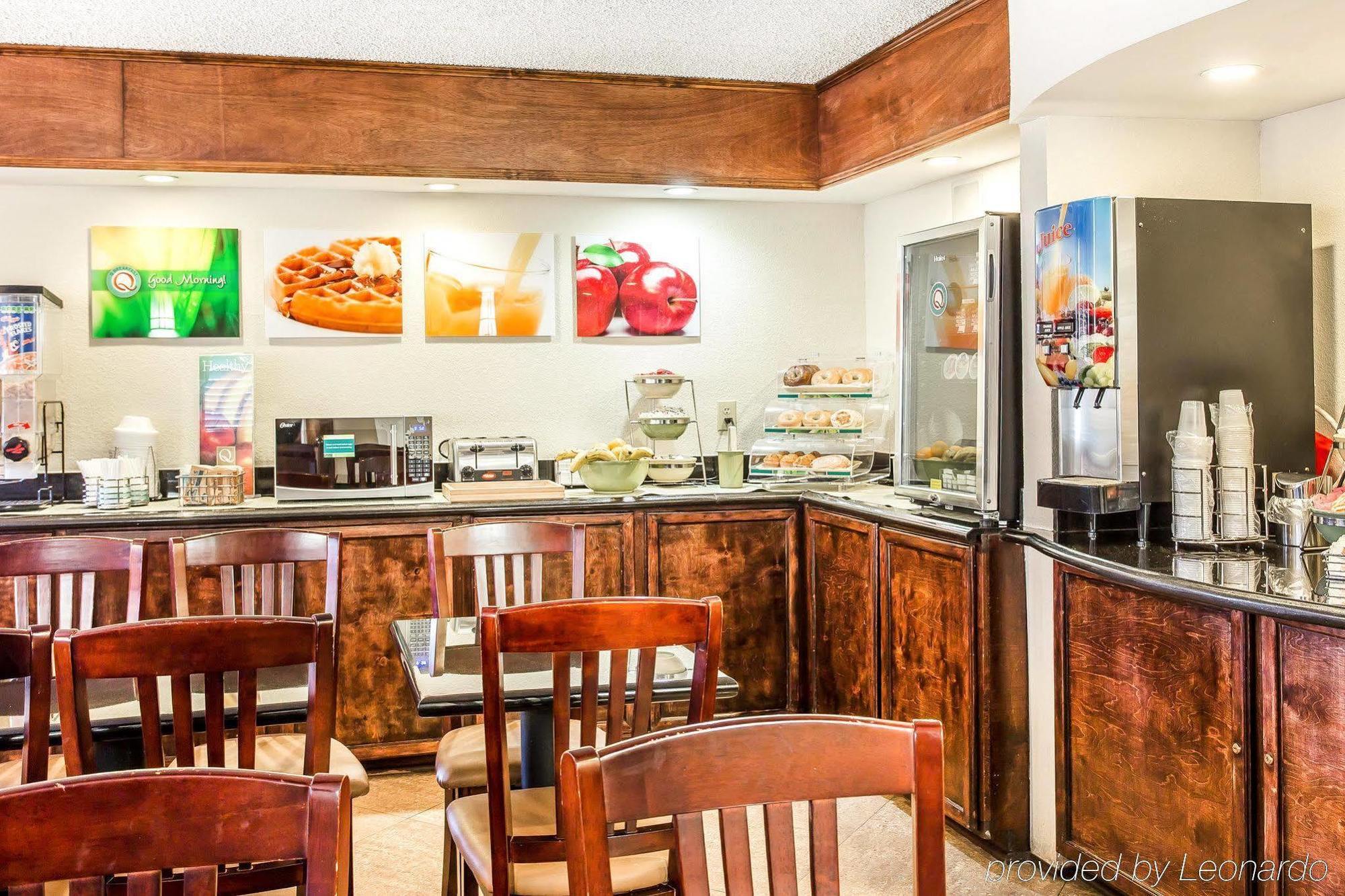 Quality Inn & Suites Coliseum Greensboro Ngoại thất bức ảnh